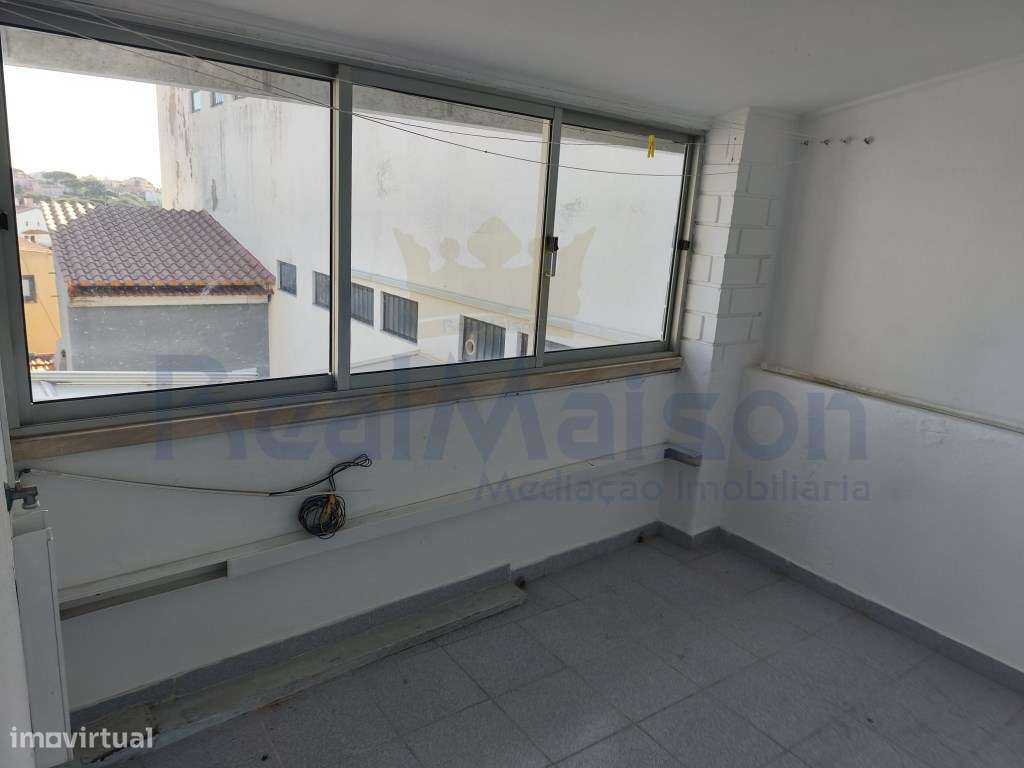 Vende-se Apartamento T4 na Amoreira - Cascais-11