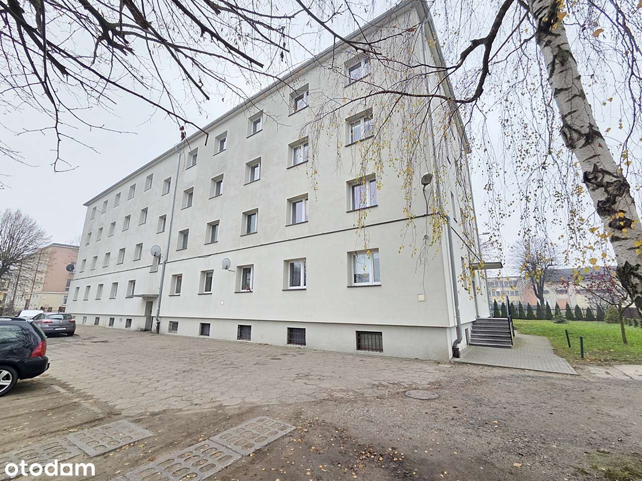 Bardzo ładne do wprowadzenia z parkingiem-18