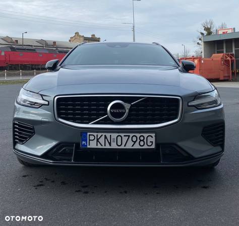 Volvo V60 T8 AWD Plug-In Hybrid R-Design - 8