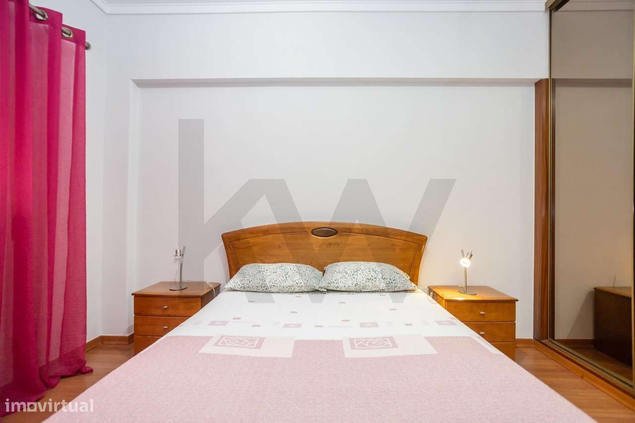 Apartamento T3 no Laranjeiro, Almada – Potencial Único e Localização P-17