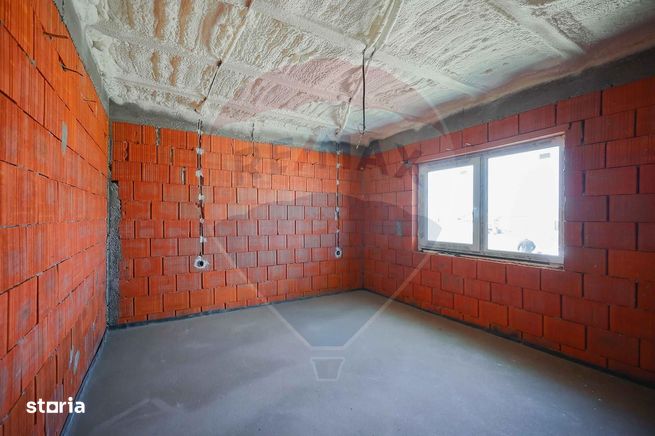 Casă cu 4 camere de vânzare în Sântandrei-12
