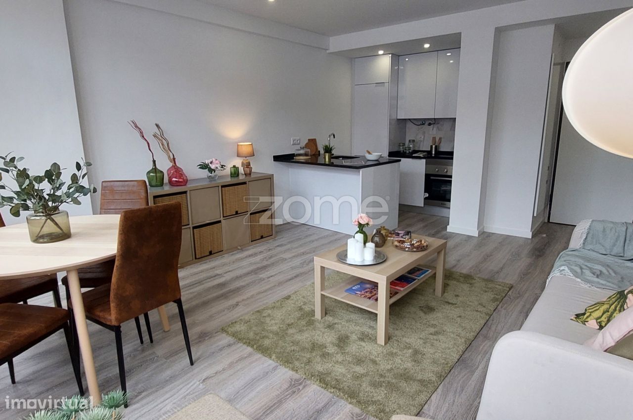 Apartamento T1 totalmente remodelado em São Domingos Benfica