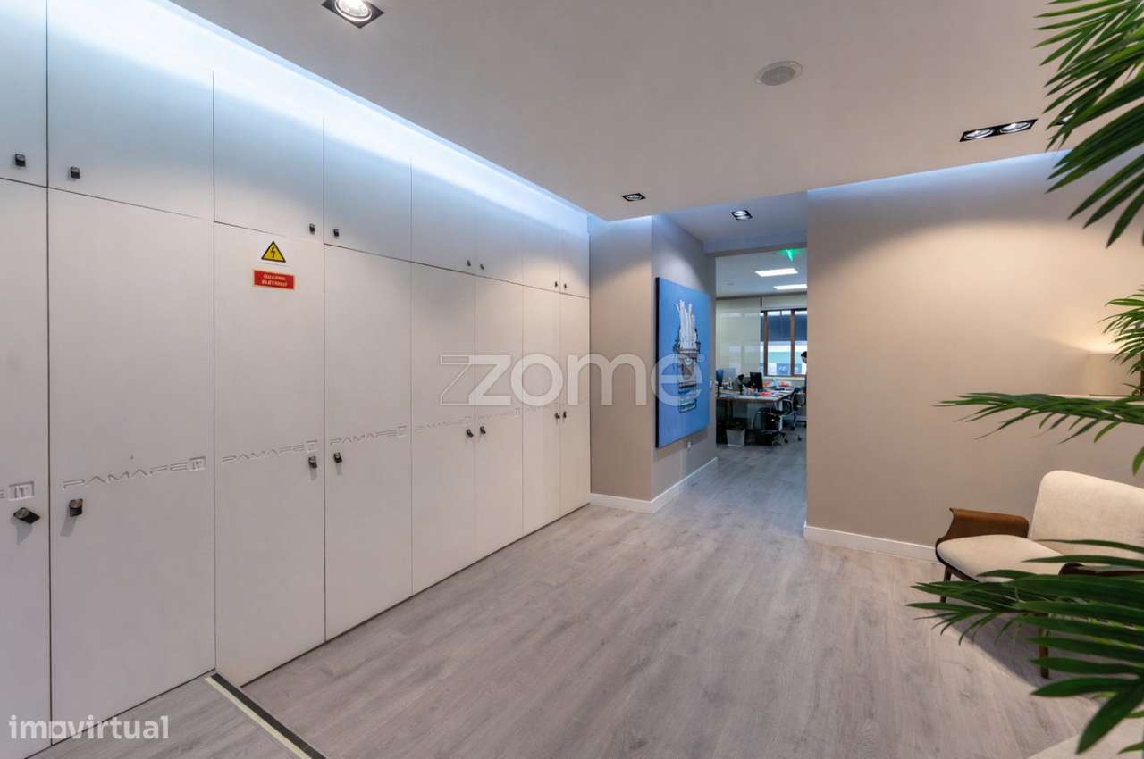 Escritório com Potencial de Conversão em Habitação Foz do Douro, Po... - Grande imagem: 2/25