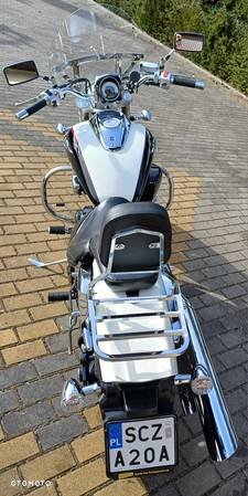 Suzuki Intruder - 11