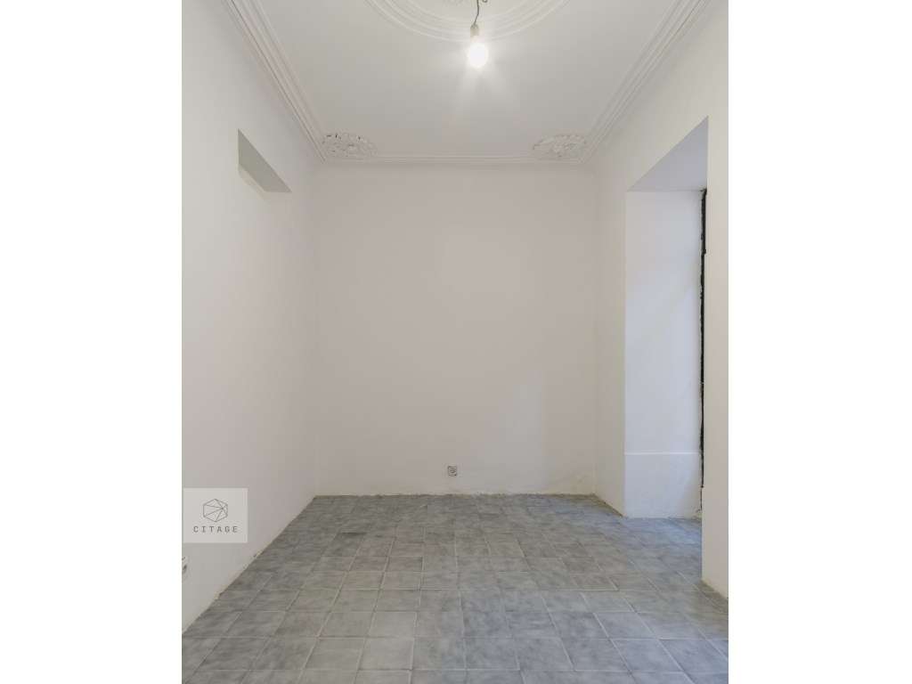 Apartamento T2 com terraço em Campo de Ourique-21