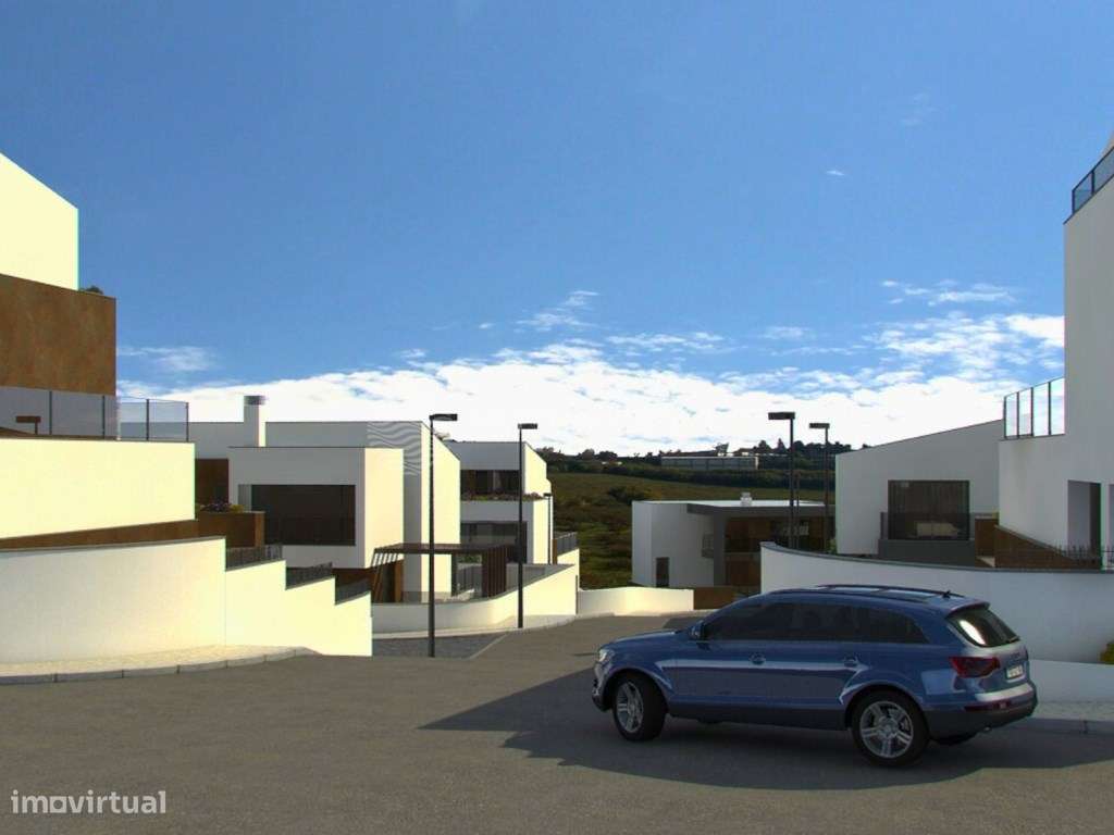 Moradia T4 de Luxo na Nova Urbanização da Caparica.-33