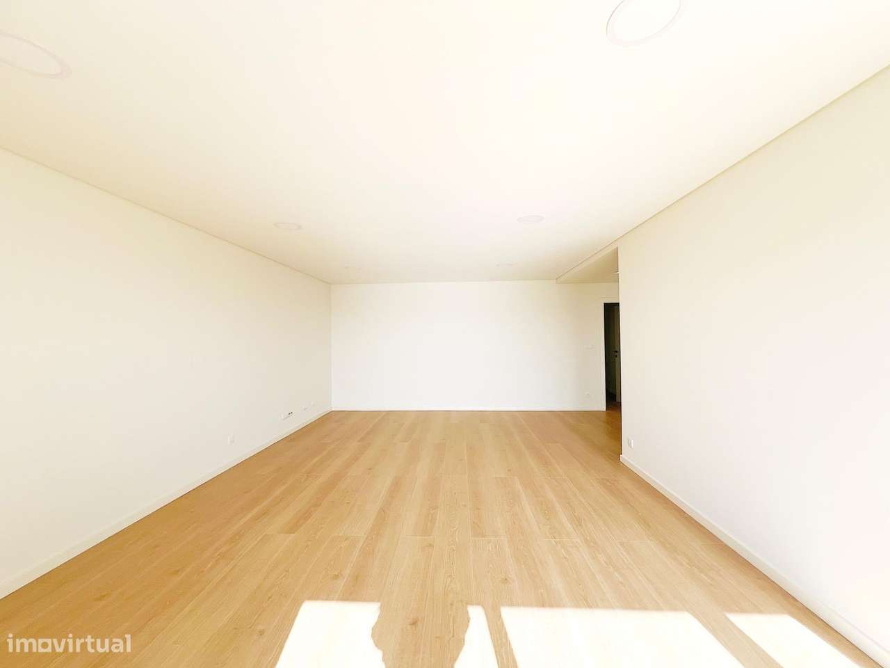 T2 novo c/ estacionamento e varanda - URBANIZAÇÃO MOINHOS DO...-10