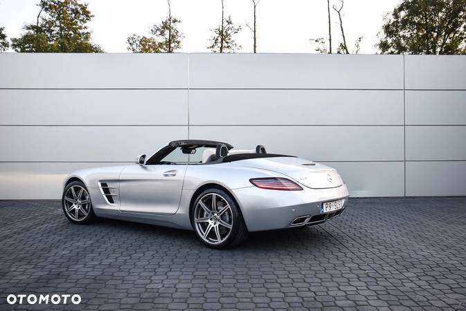 Mercedes-Benz SLS AMG - 5