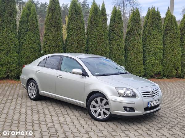 Toyota Avensis 2.0 D-4D Premium - 18