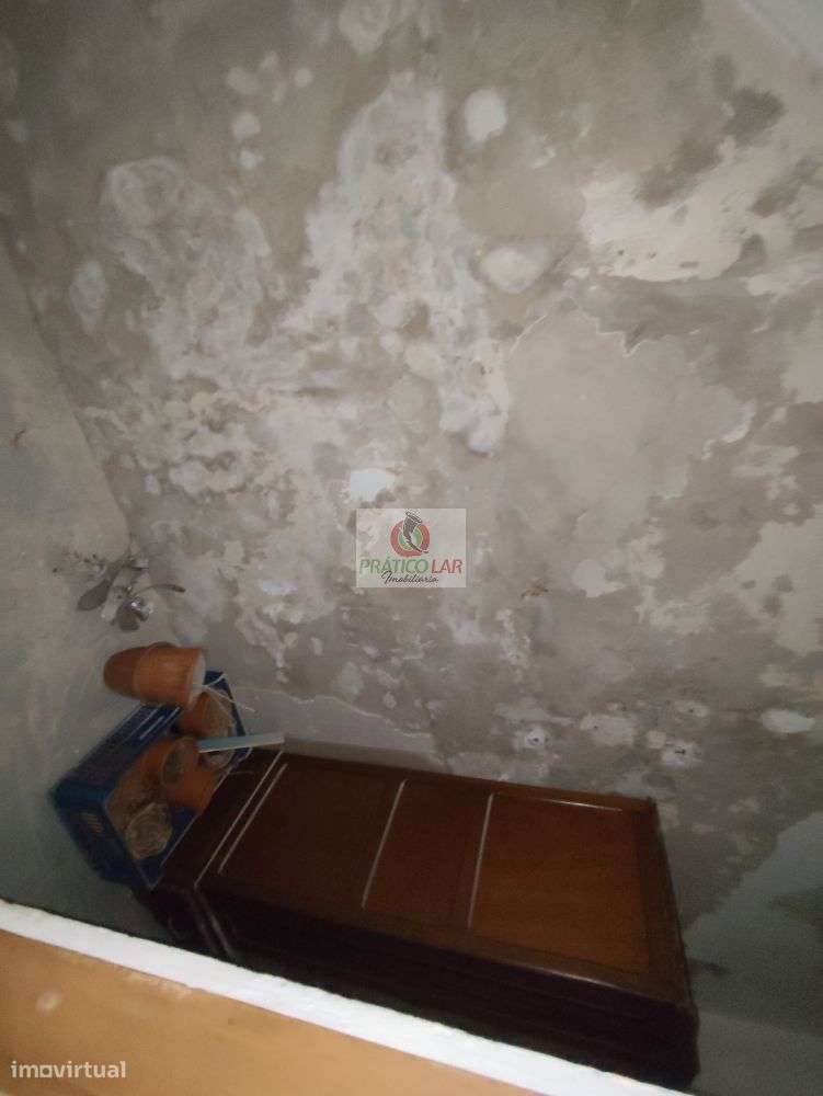 Moradia para restauro no centro na Zona Histórica de Vera Cruz-24