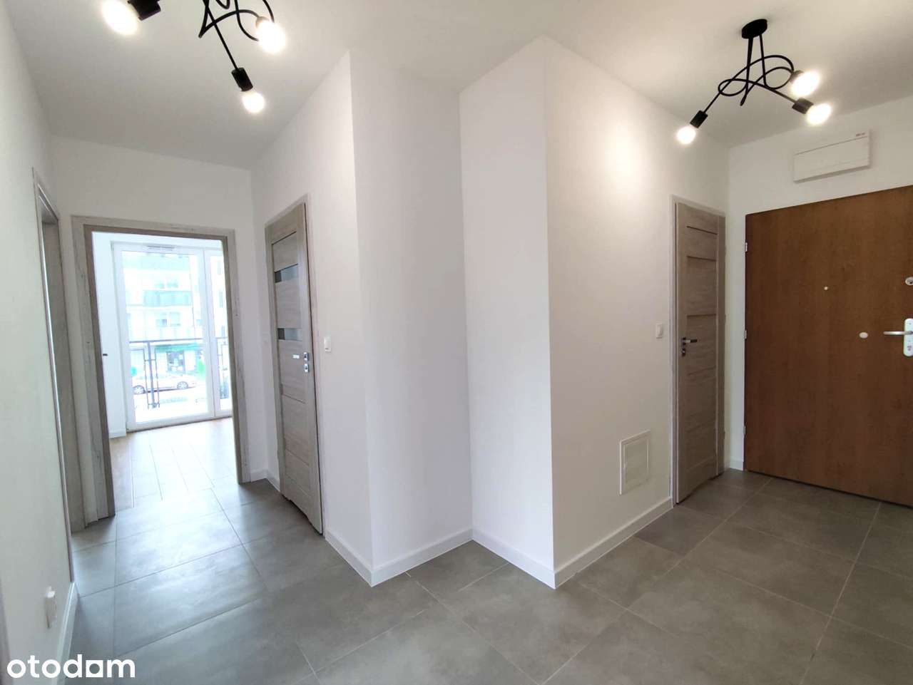 Po REMONCIE  4-pokojowe mieszkanie Warszawa Białołęka, ul. Daniszewska-12