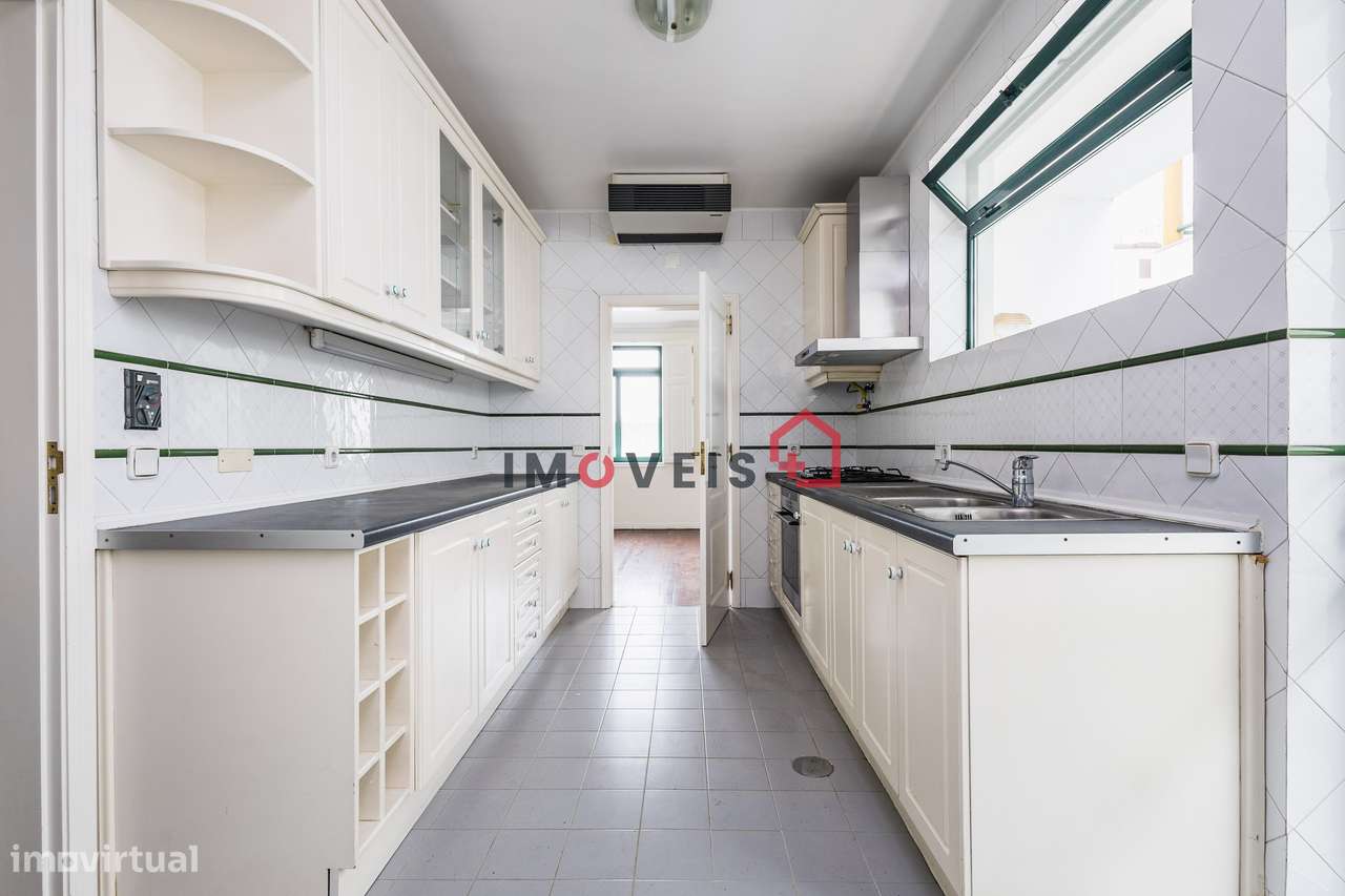 Deslumbrante apartamento T5 duplex, no centro de Leiria - Grande imagem: 5/35