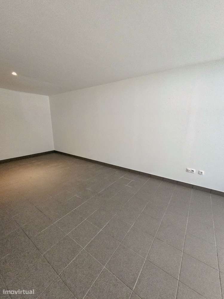 Luxo Contemporâneo à Beira-Mar _ Moradia T3+1 em Condomínio-20