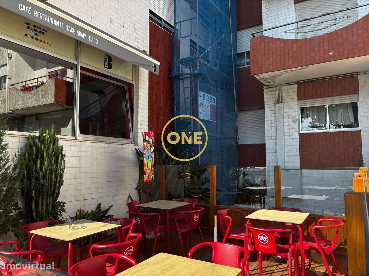 Trespasse de Café-Bar Restaurante-15