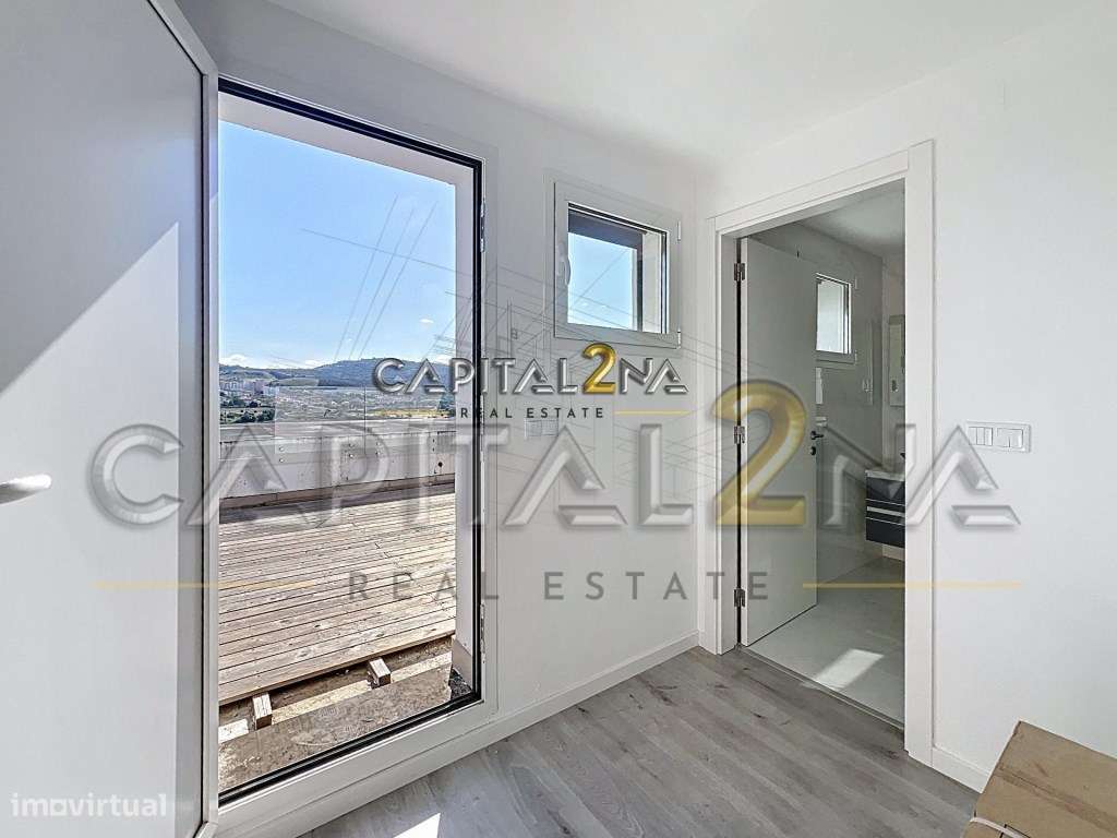 Penthouse T3 Duplex com Piscina Privada Aquecida, Terraço e Box par...-23