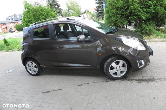 Chevrolet Spark - 15