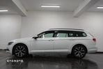 Volkswagen Passat Variant 1.6 TDI SCR DSG Conceptline - 5