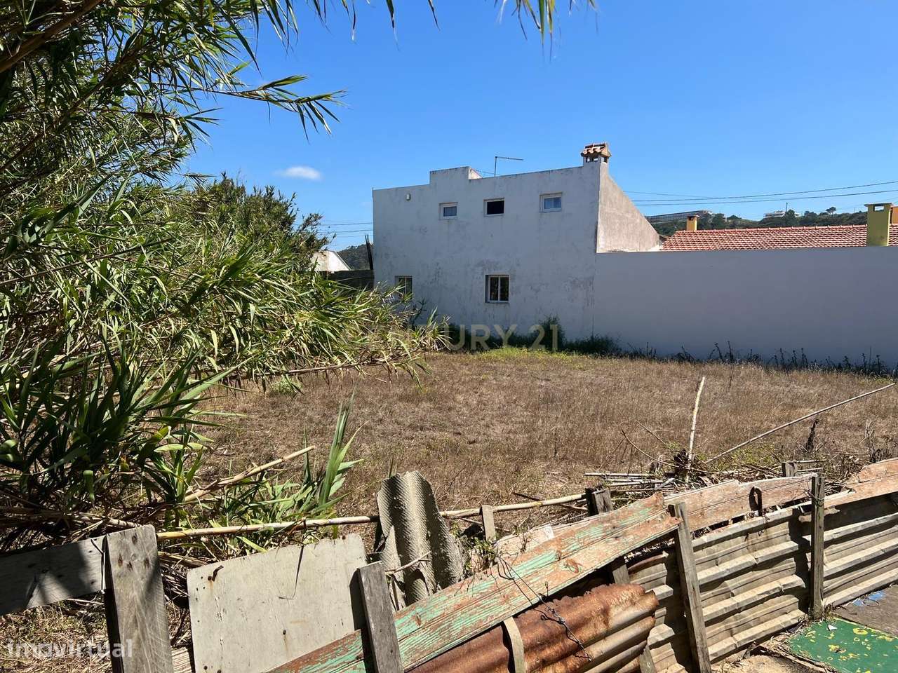 Terreno na NAZARÉ ( Junto à marginal) - Grande imagem: 5/10