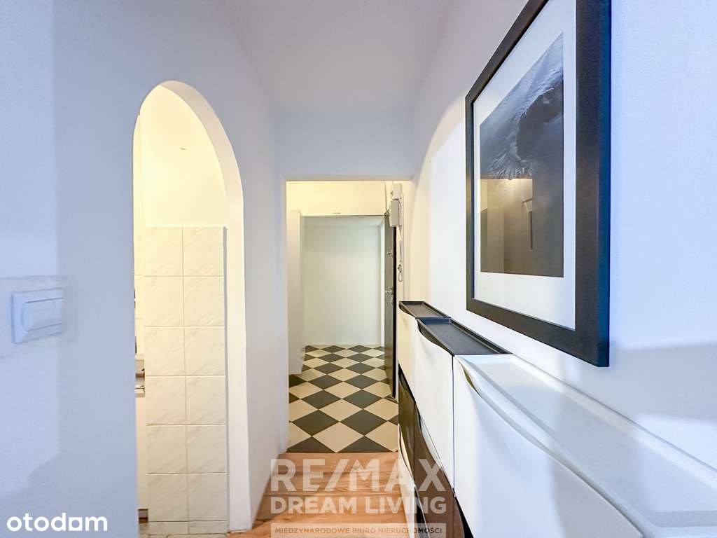 Bielany: Mieszkanie 47m² do remontu!-7