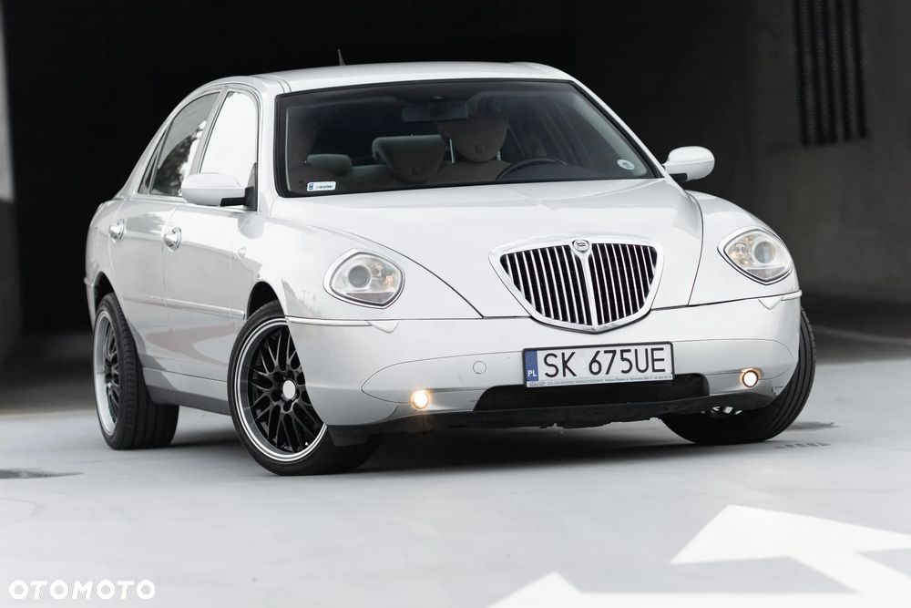 Lancia Thesis