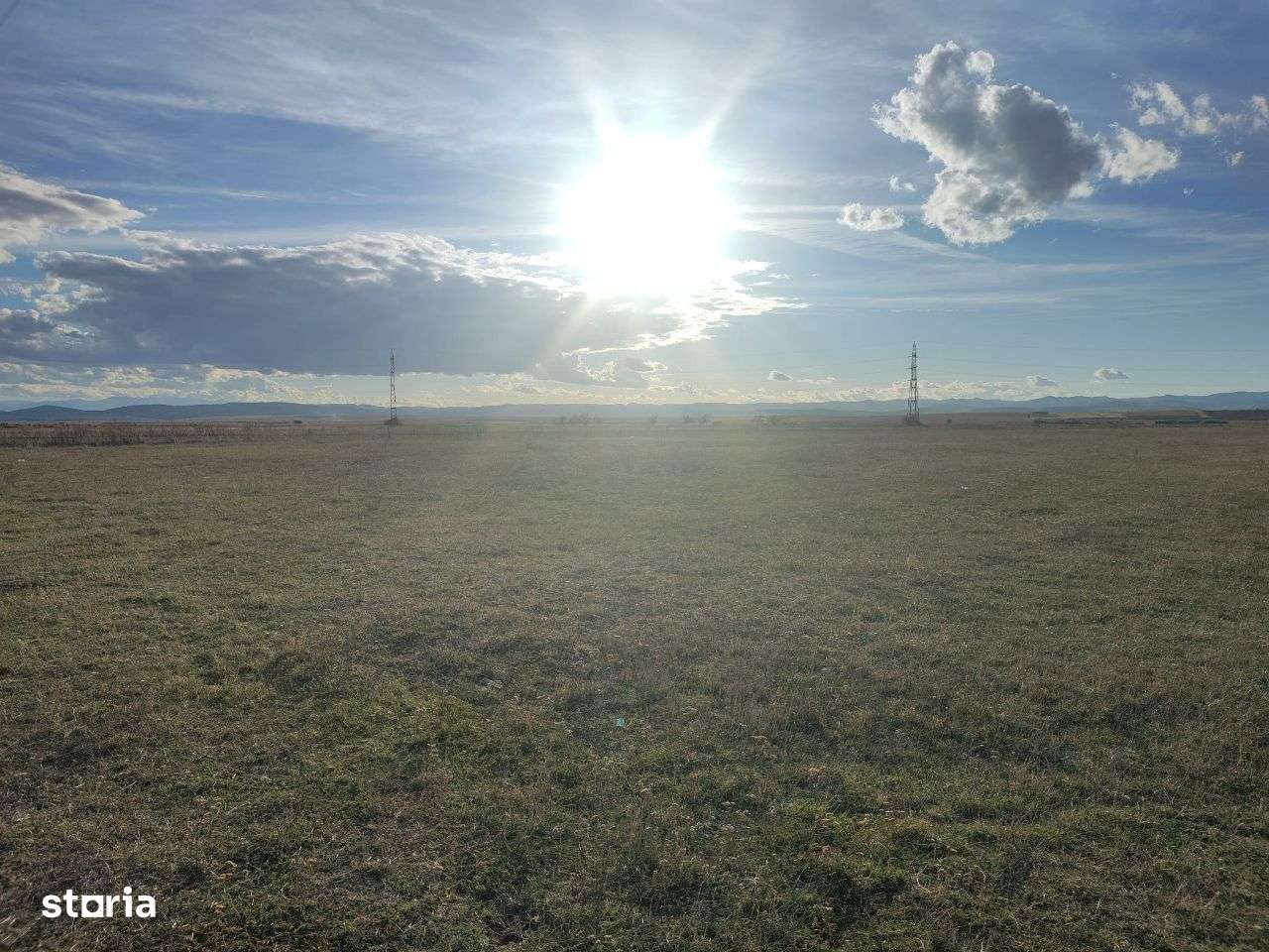 Teren de 5800mp situat in zona "Miei",suprafata plana,str.Mierlei - Imagine principală: 1/3