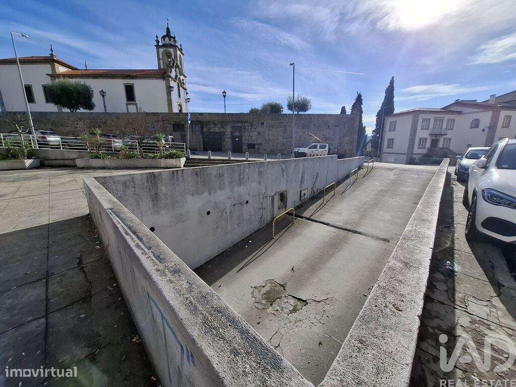 Parque de Estacionamento / Garagem / Box em Vila Real de 24 m2 - Grande imagem: 5/10