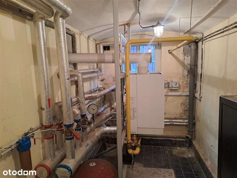 Kamienica w cichej uliczce obok Manhattanu-7