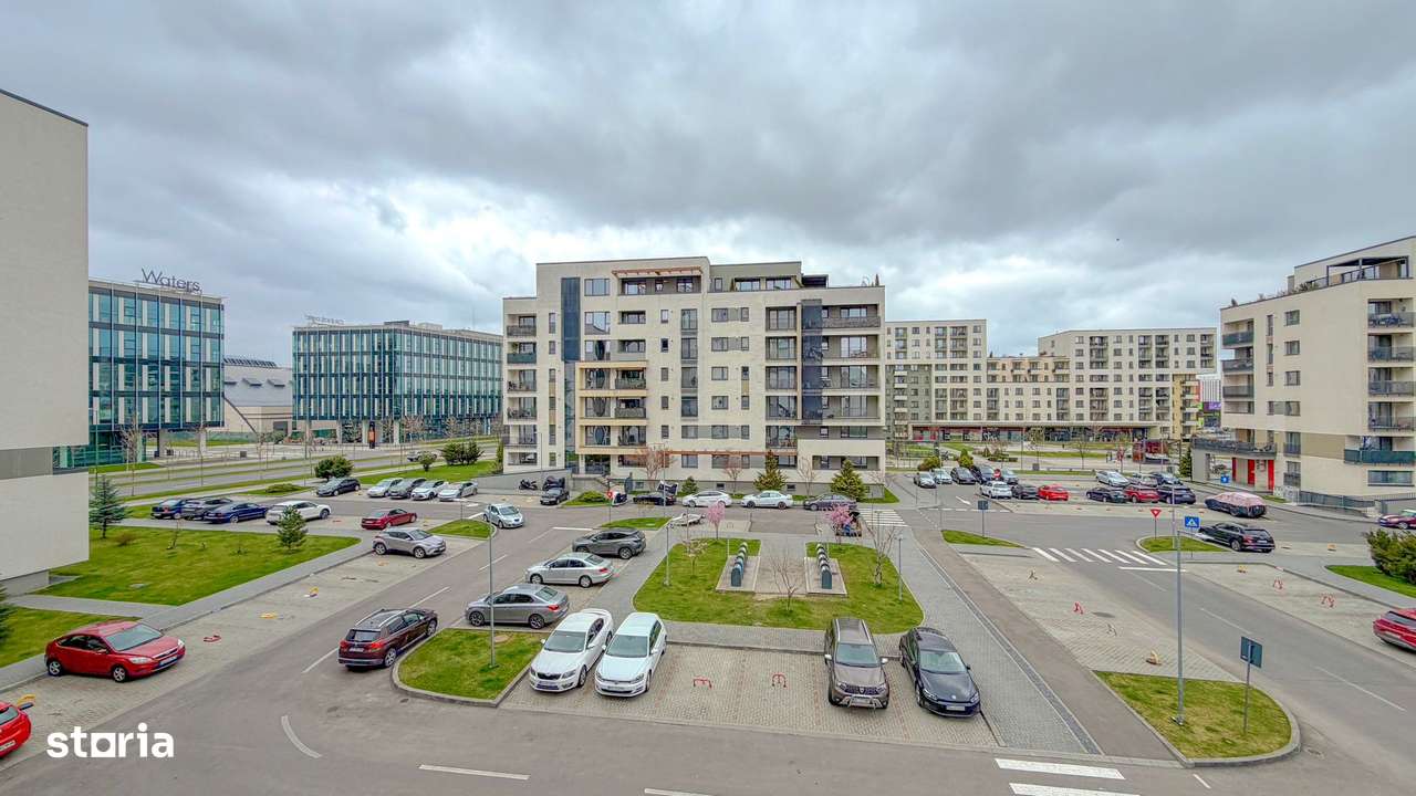 Studio in Kasper Coresi, vedere aleea pietonală,loc de parcare si boxa-13