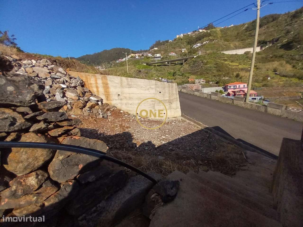 Terreno com 576m2 - Grande imagem: 2/6