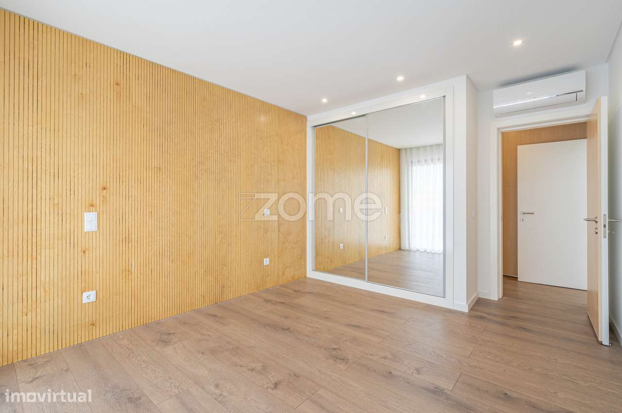 Apartamento T3 Penthouse com Vista Mar e Cidade no Caniço-24