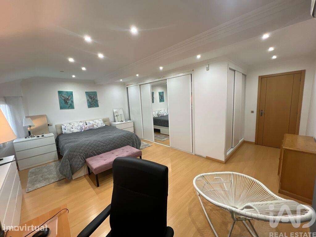 Habitação T8 em Charneca De Caparica E Sobreda de 324,00 m2 - Grande imagem: 5/26