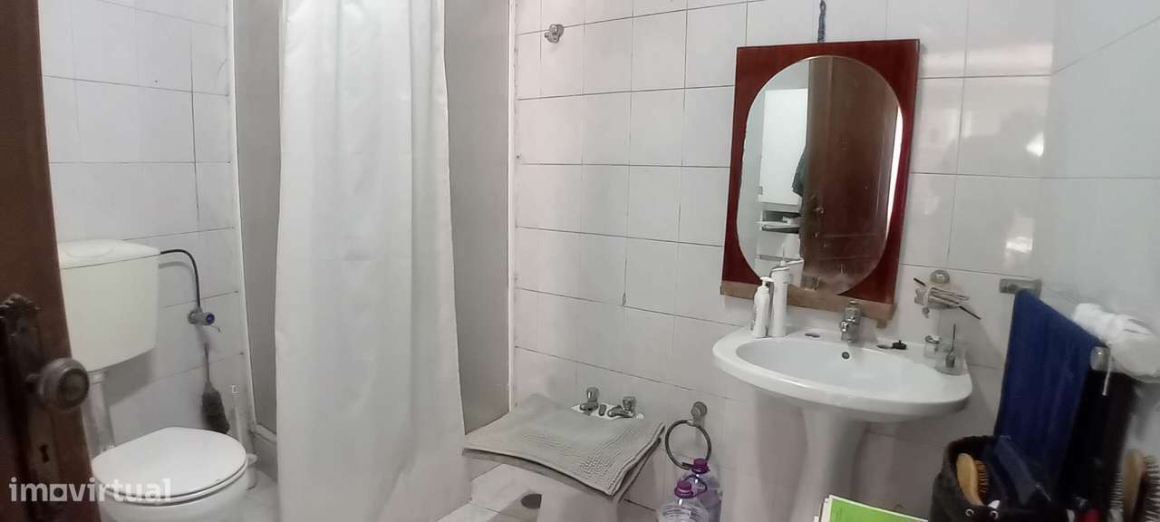 Moradia T4 em Lapaduços, Vila Verde dos Francos-12