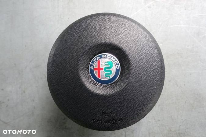 PODUSZKA AIRBAG KIEROWCY ALFA ROMEO 159 - 1