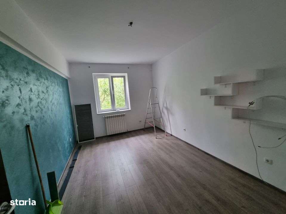 Aviatori-bloc tip vila- 2 camere- renovat recent- boxa pe acte si pod-4