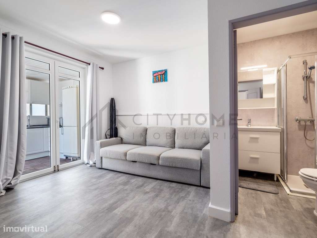 Apartamento T3 Duplex Renovado com Vista Mar-18