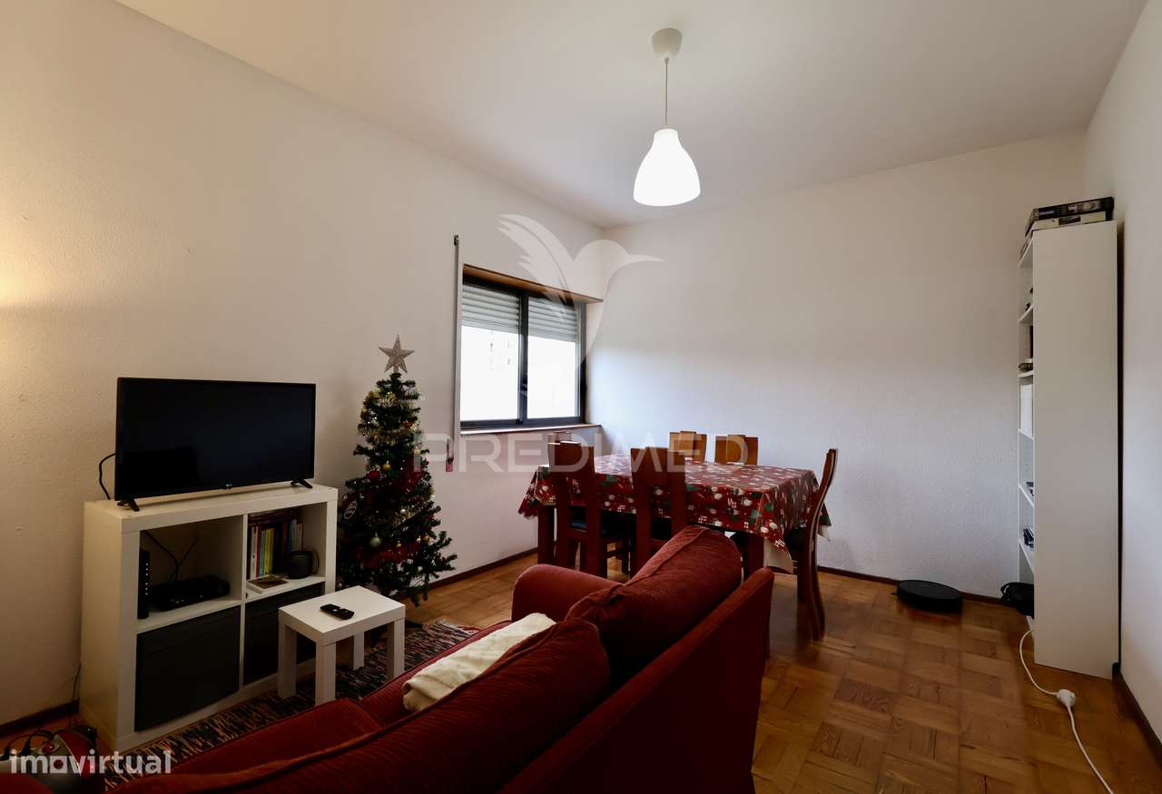 Apartamento T2 – Cruzamento de Monte dos Burgos, Porto - Grande imagem: 2/13