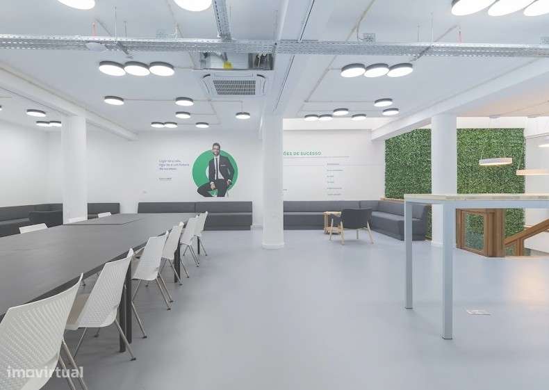 Loja Comercial com Potencial Único – Ferreira Lapa / Bom Sucesso, Port-21