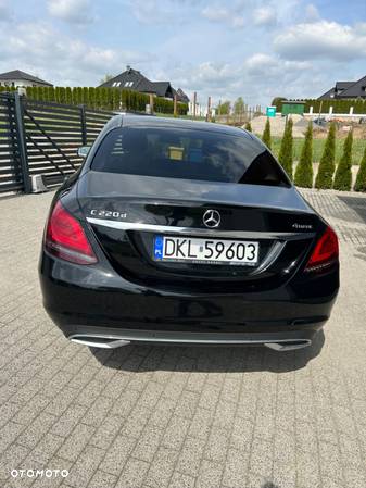 Mercedes-Benz Klasa C 220 d 4MATIC 9G-TRONIC - 3