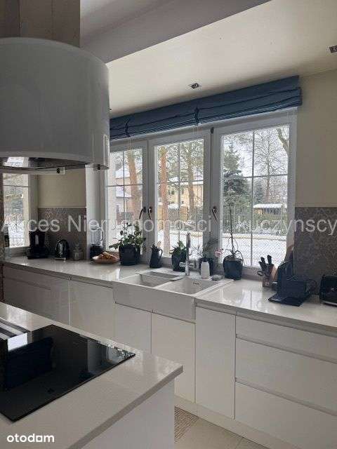 Dom, 270 m², Warszawa-5