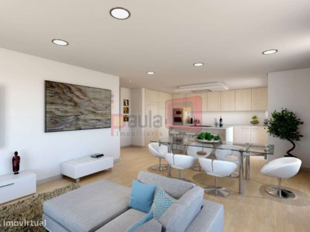 APARTAMENTO T4 DUPLEX NOVO - MONTIJO-2