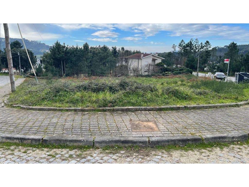 Vendem-se 3 Lotes Moradias- Braga- S. Mamede - Grande imagem: 4/15