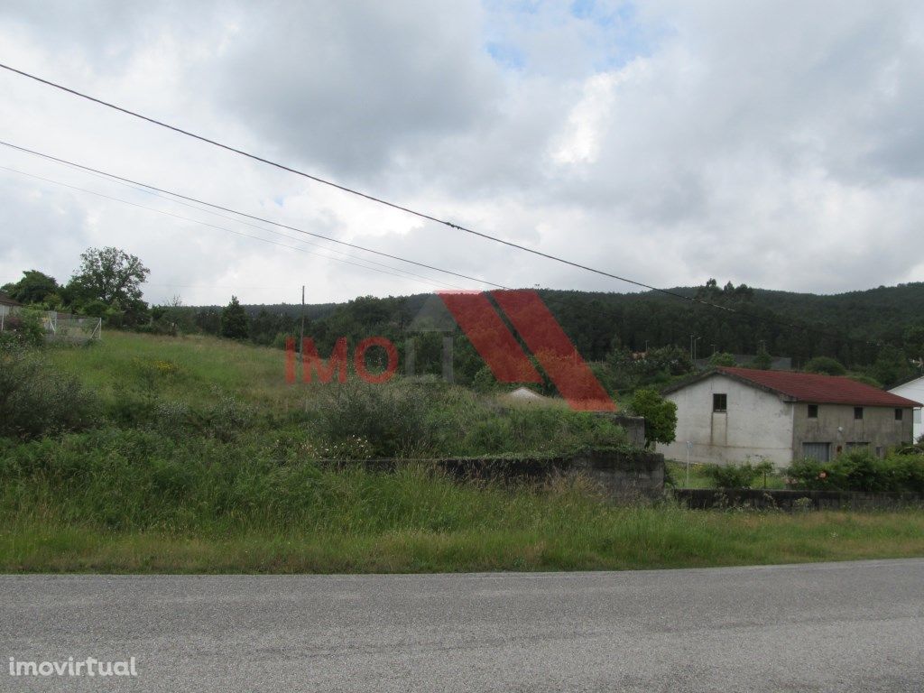 Terreno em Paredes de Coura