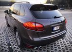 Porsche Cayenne Turbo Tiptronic S - 9