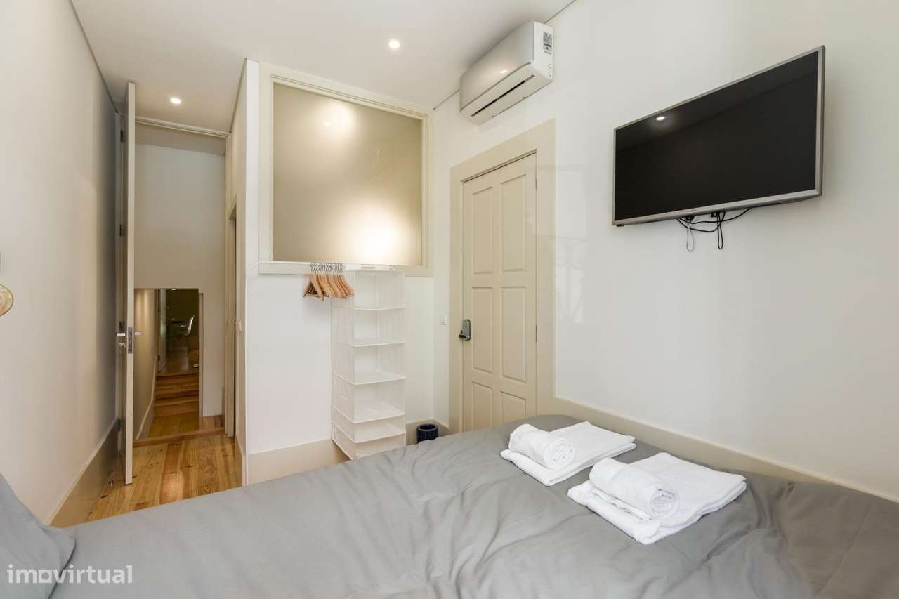 Apartamento T1 com jardim privado, na Rua Bonjardim-4