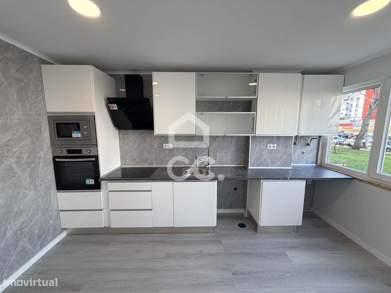 Apartamento T2 remodelado com arrecadação - Oeiras - Grande imagem: 3/23
