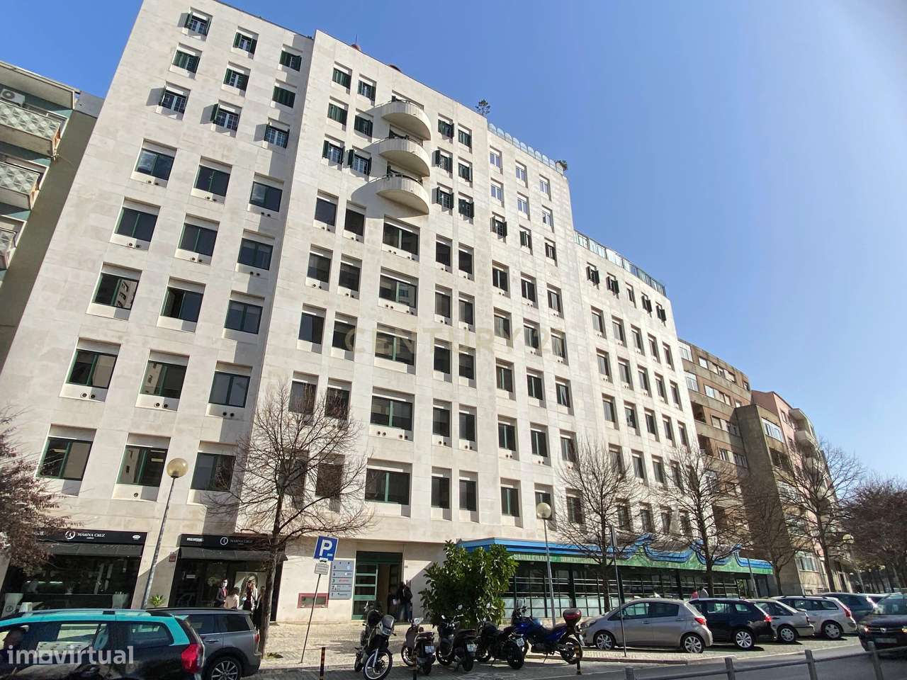 Escritório com 157 m2 na Av. Columbano Bordalo Pinheiro, Lisboa - Grande imagem: 3/24