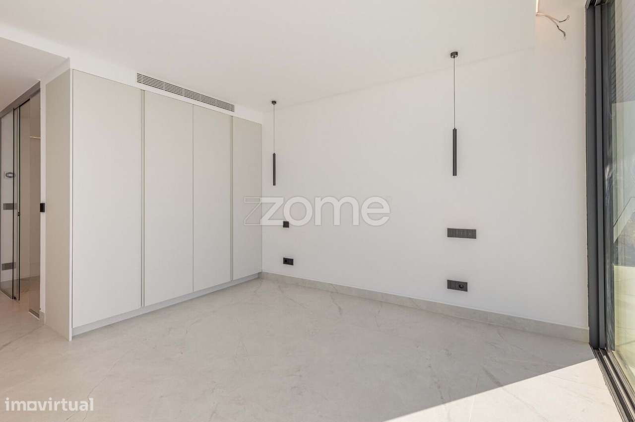 Moradia T4|Vista Baía|Funchal-30