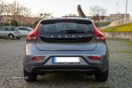 Volvo V40 2.0 D2 Momentum Geartronic - 4