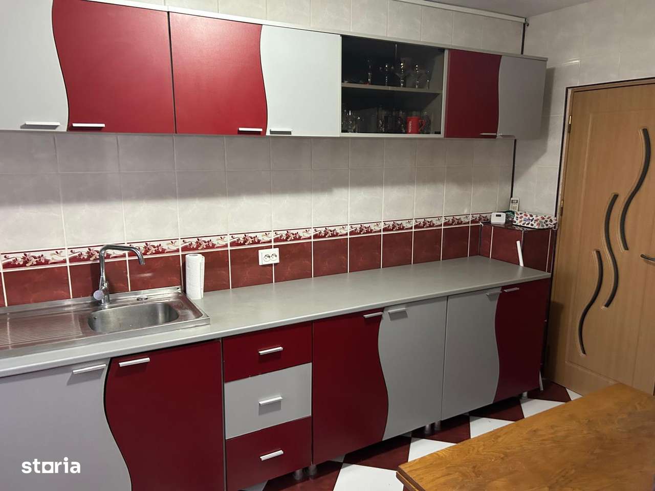 Tomis Nord, 2 camere, 50 mp, mobilat, utilat, gaze, termen lung, 400 E - Imagine principală: 4/15