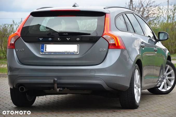 Volvo V60 D3 Drive-E Momentum - 14